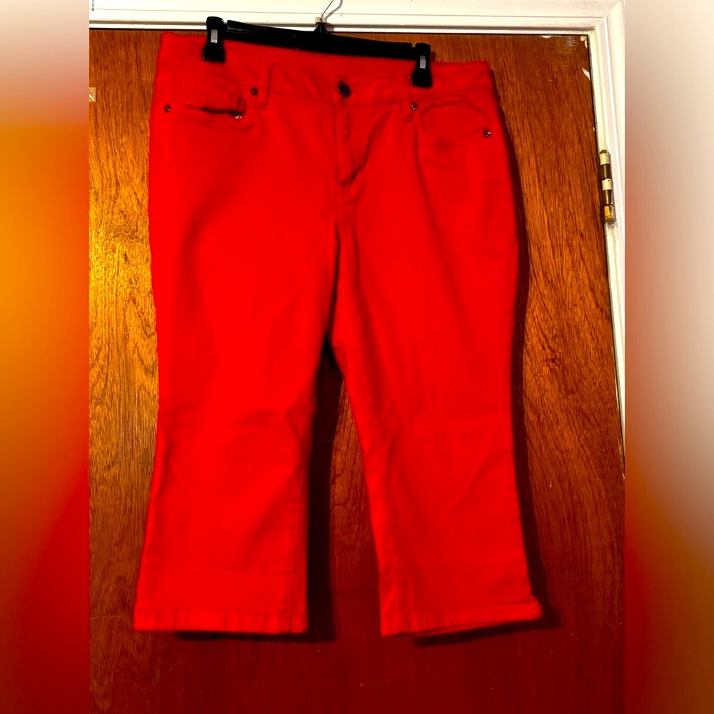 Lane Bryant size 16 red capris